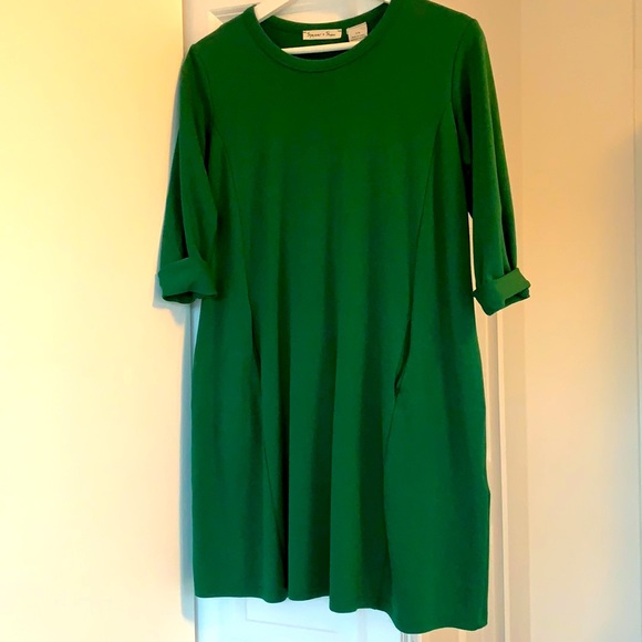 Green 3/4 sleeve pocket dress - Picture 1 of 5